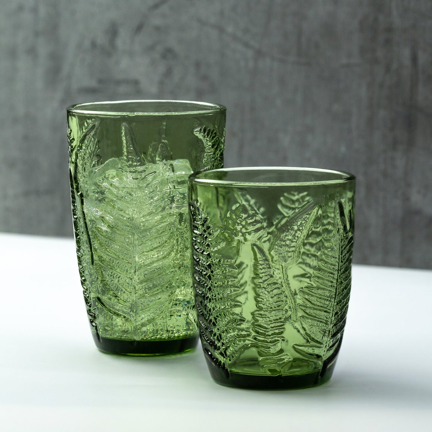 QELVIO Set of 8 Vintage Green 10 oz Drinking Glasses – Handblown Glassware Set